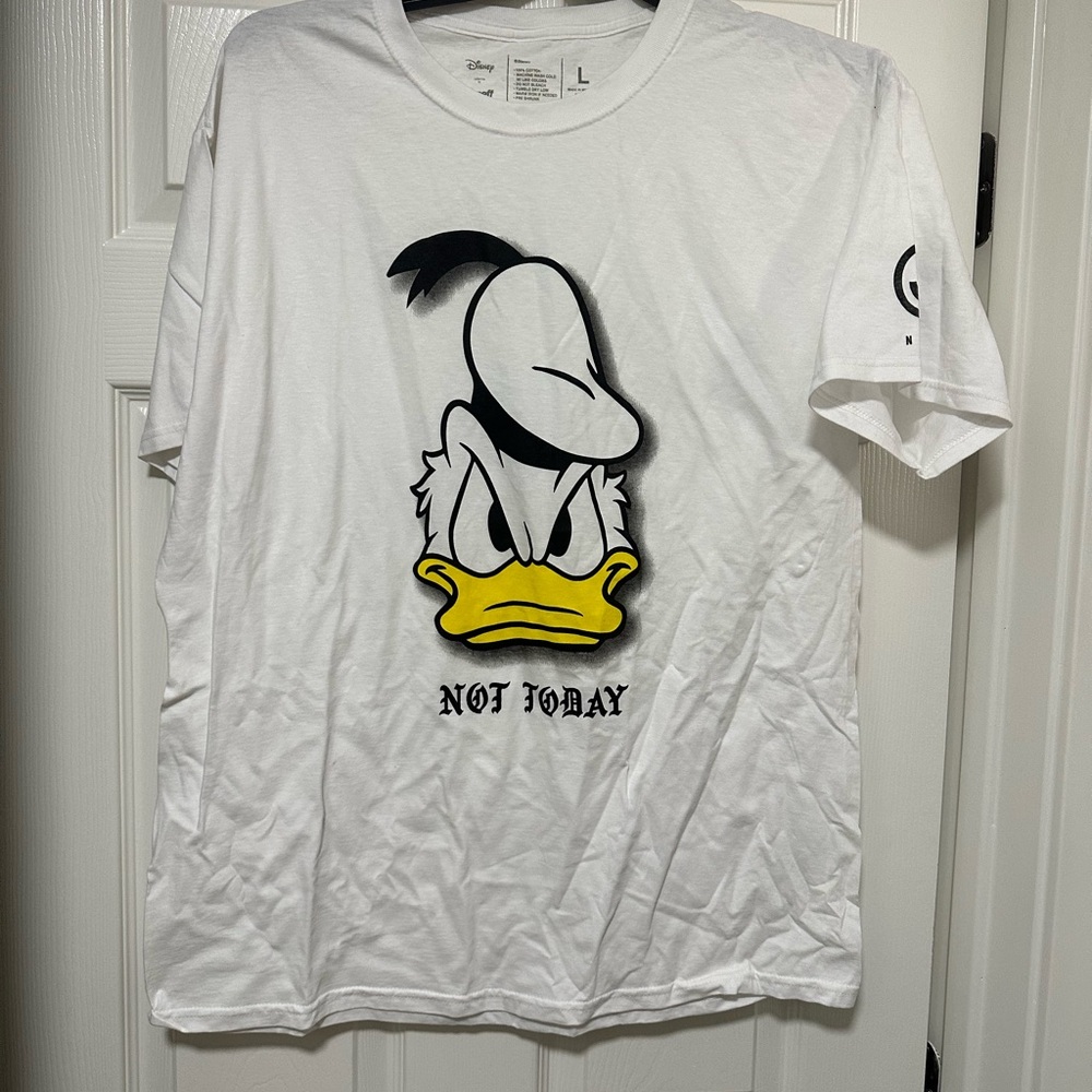 Disney Collection by Neff Donald Duck Men’s Tee NEW M,L,XL
